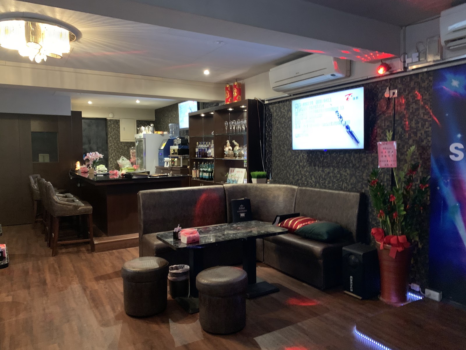 68Bar — karaoke in Taipei