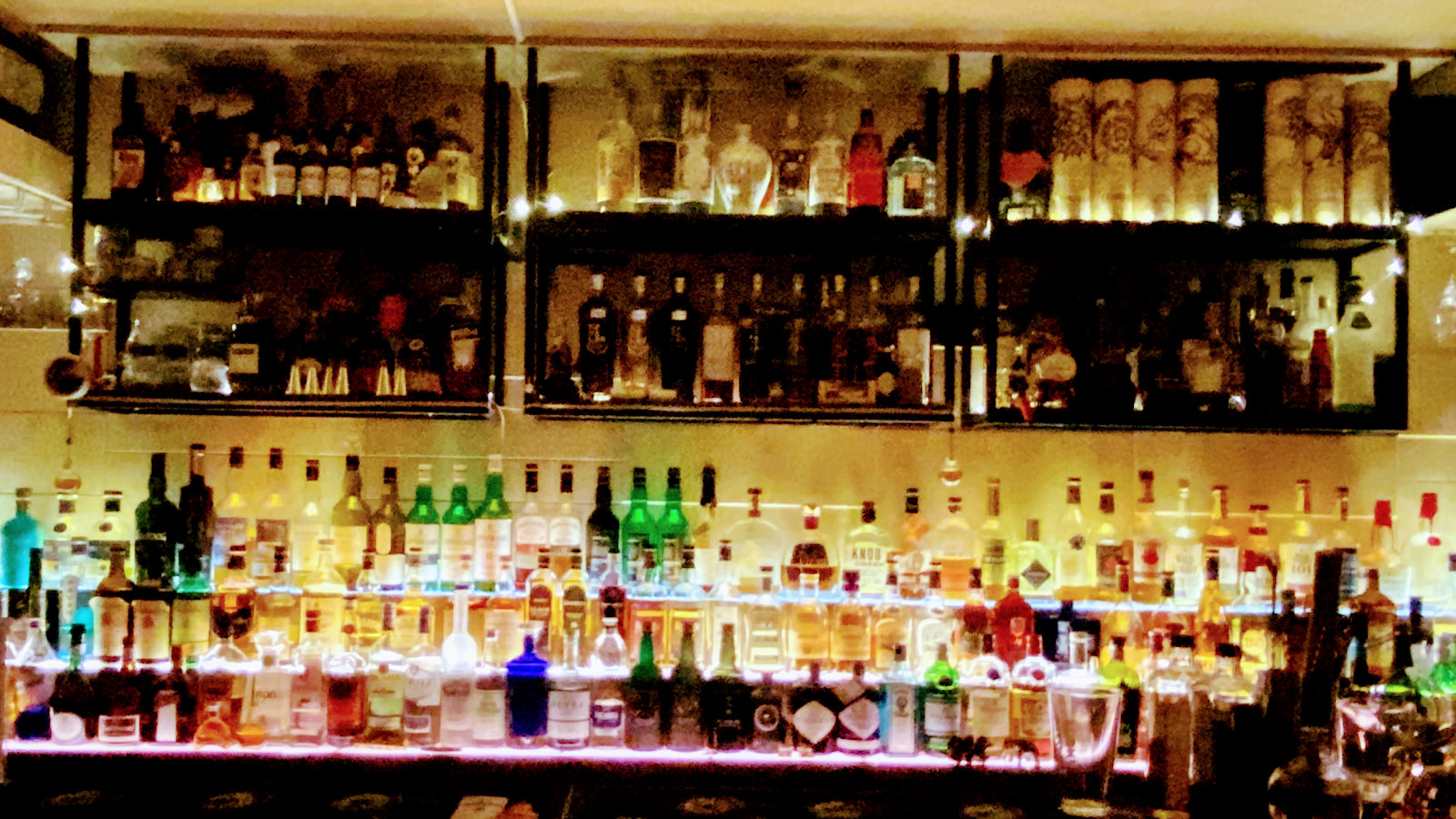 Bacchus Lounge Bar — bar in Taipei