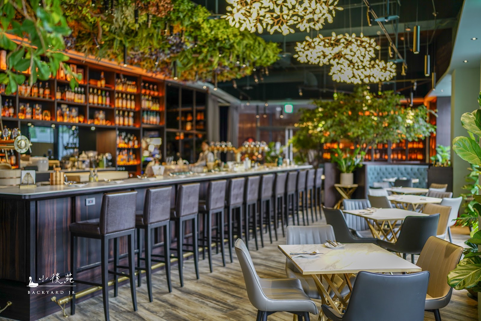 Backyard Jr. Dazhi — bar in Taipei