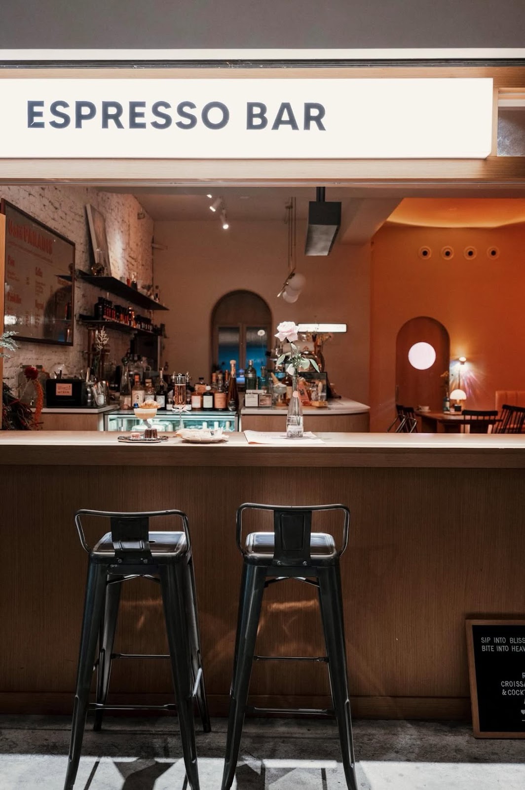 Café Paradis…and a bar — cocktail in Taipei