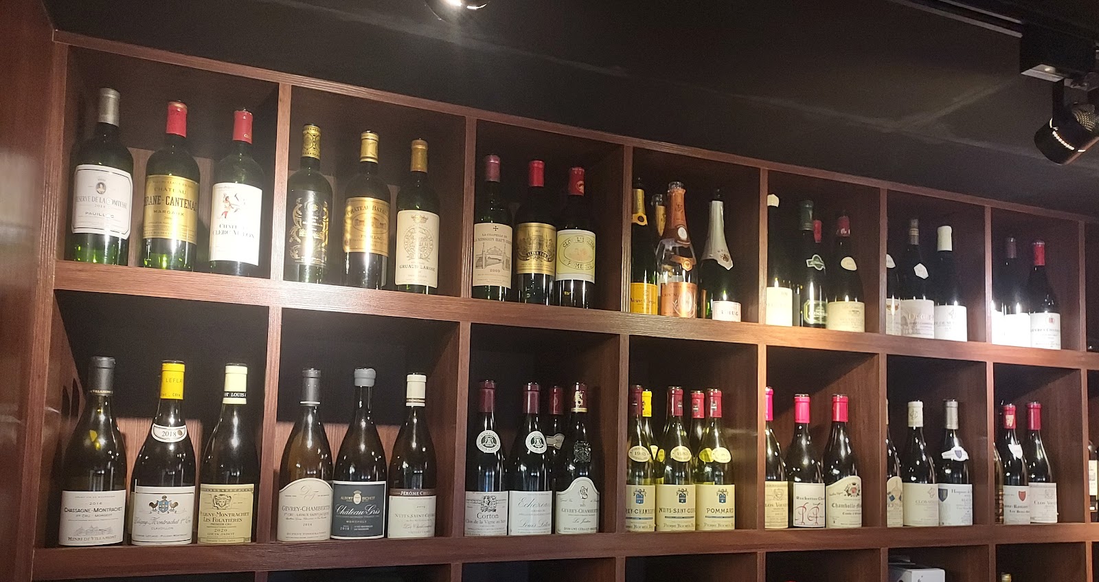 Le vin CAFE — wine bar in Taipei