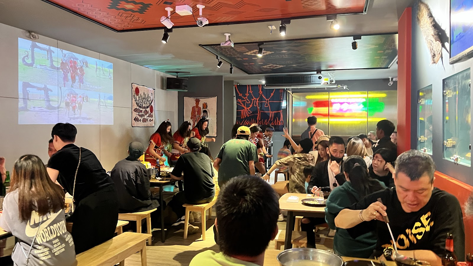 Cinunan — pub in Taipei
