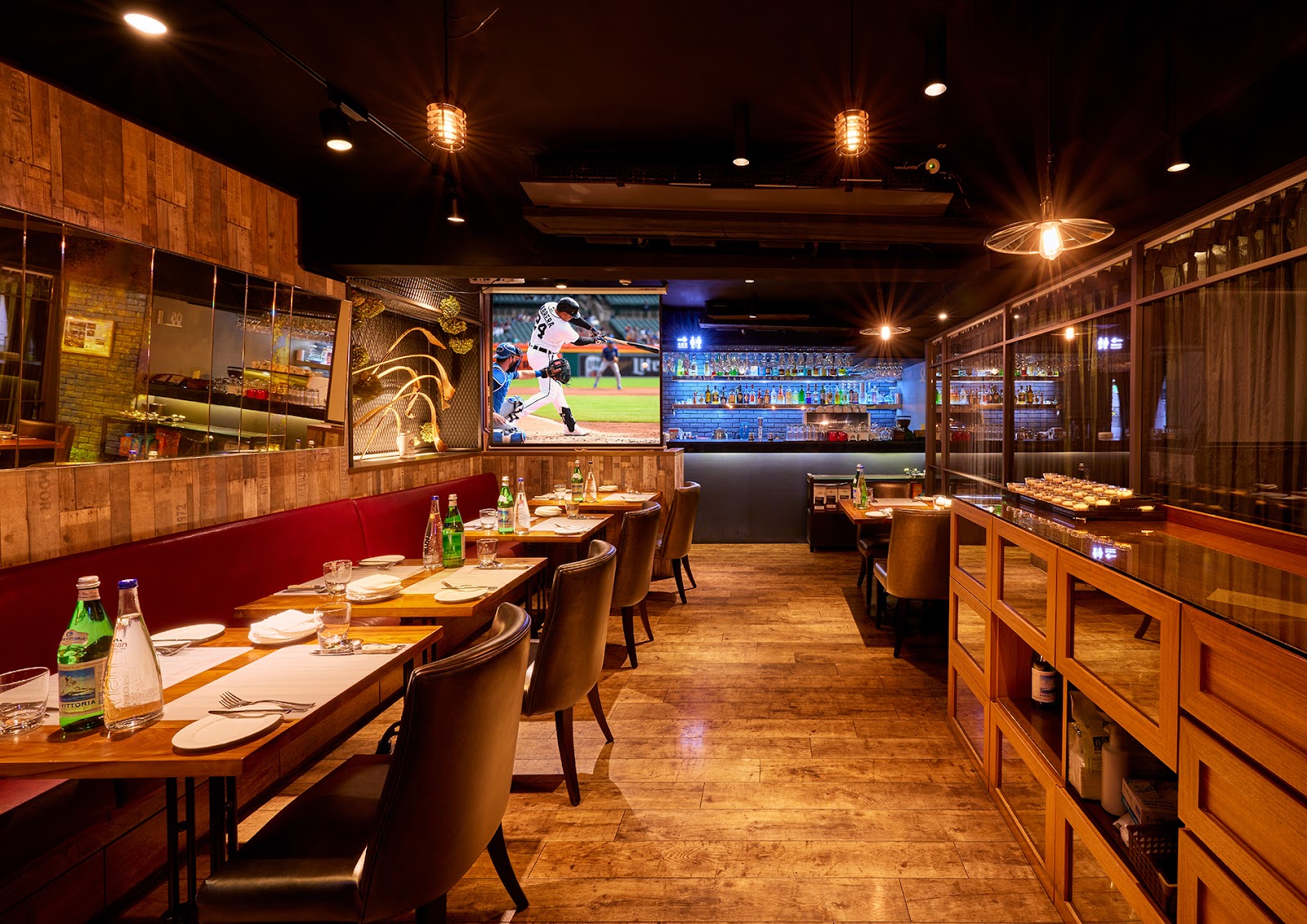 À POINT STEAK & BAR — venue in Taipei