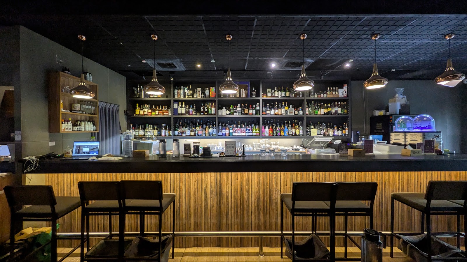 SoShow Bar & Restaurant — bar in Taipei