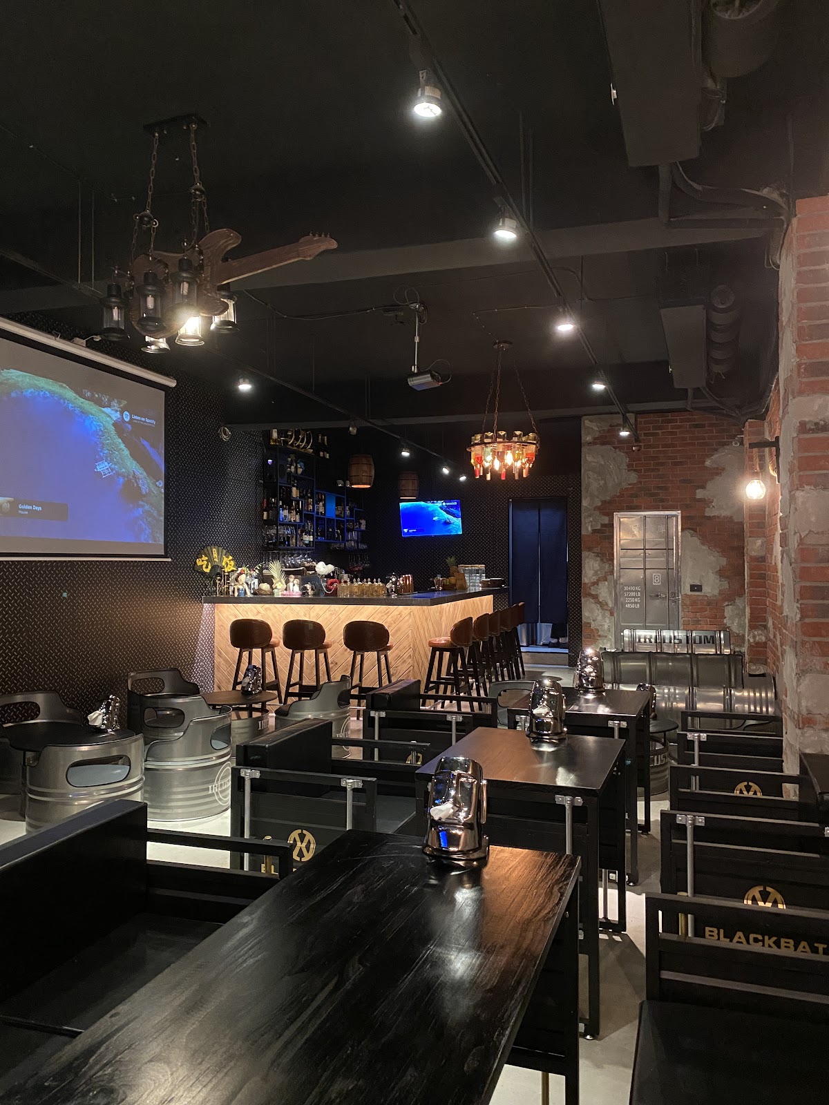 Story Coffee & Bar — pub in Taipei