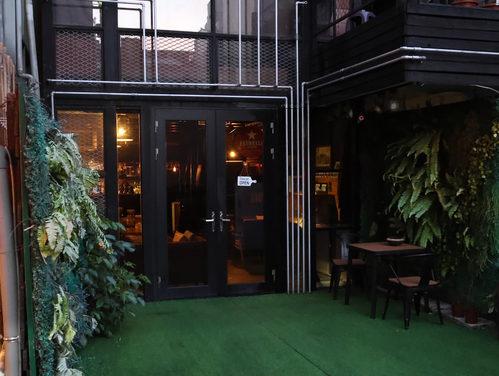 Tube — gastropub in Taipei