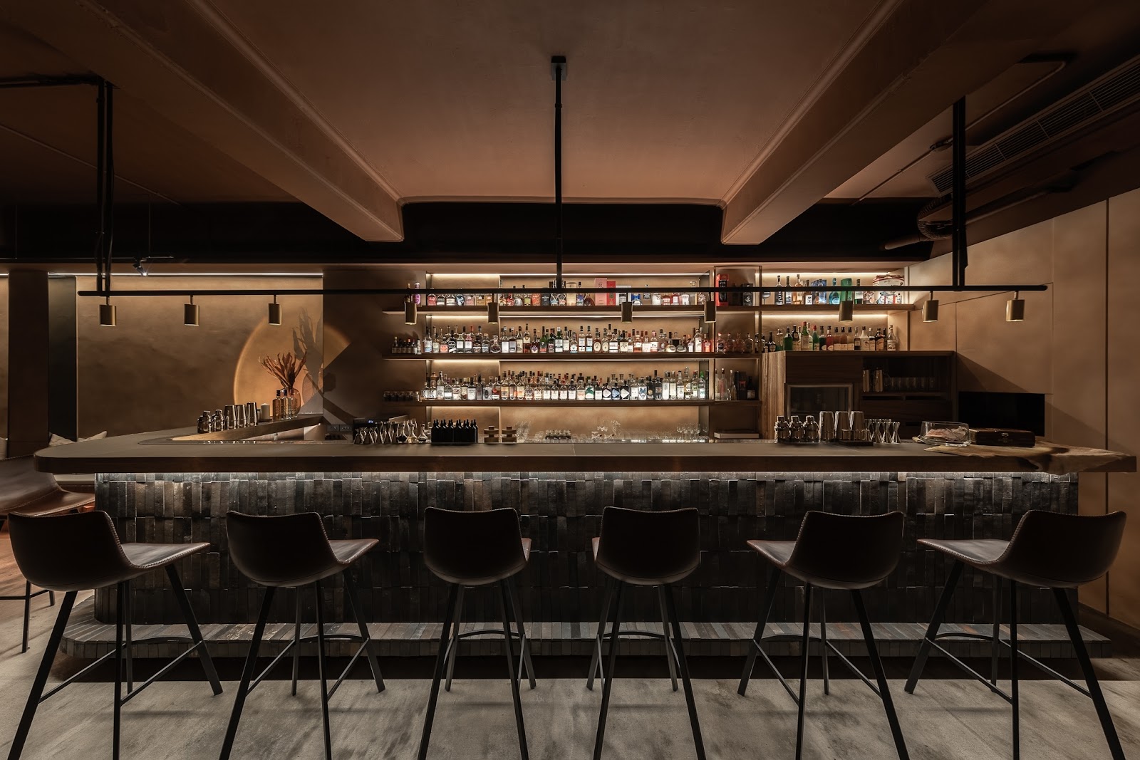 Westland Bar & Bistro — bar in Taipei